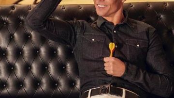 The printed shirt Louis Vuitton worn by Cristiano Ronaldo on his account  Instagram @cristiano