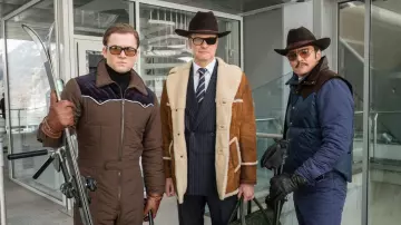 El traje de esquí marrón usado por Eggsy (Taron Egerton) en la película Kingsman: The Golden Circle