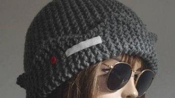 Bonnet de Jughead Jones (Cole Sprouse) dans Riverdale (S04E03)