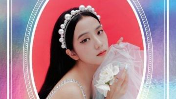 Pearl headband that Jisoo wore in BLACKPINK 2021 Season's Greetings
