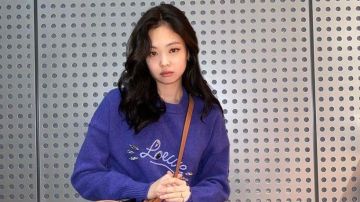 Suéter que Jennie Kim usó en su publicación de Instagram