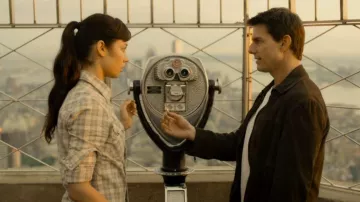 The suede jacket worn by Jack Harper (Tom Cruise) in the film Oblivion