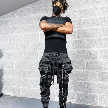 Pants dxxm worn by Scarlxrd on the account Instagram of @scarlxrd
