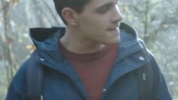 Manteau bleu avec poches porté par Kevin Keller (Casey Cott) dans Riverdale (S01E07)