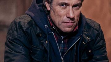 Veste Parka portée par Dan Black (John Bishop) dans Doctor Who Outfits (saison 13 épisode 1)