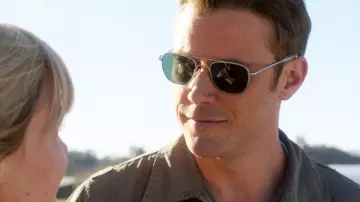 Gafas de sol Randolph USA Aviator usadas por Edward Baldwin (Joel Kinnaman) en For All Mankind (S02E01)