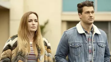 Shearling Collar blue denim jacket worn by Nate Heywood (Nick Zano) in DC's Legends of Tomorrow Wardrobe (Season 2 Episode 9)