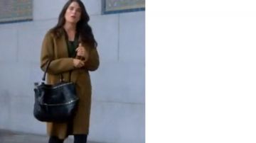 Le sac noir Givenchy porté par Laurel Castillo (Karla Souza) dans la série télé Murder (Saison 5 Episode 5)