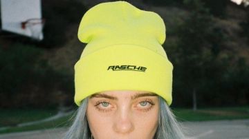 Rasche neon green beanie worn by Billie Eilish on a photoshoot