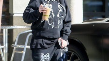 Sotogang sweat Pants worn by Billie Eilish out and about in Los Angeles February 14th, 2020