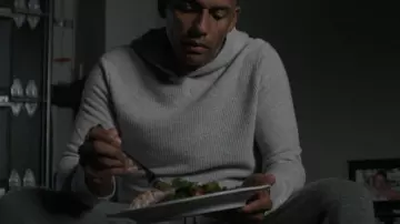 Grey ribbed hooded sweater of Dr. Marcus Andrews (Hill Harper) in The Good Doctor (S04E01)