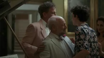La chemise hawaïenne à fleurs de Elio Perlman (Timothée Chalamet) dans Call me by your name