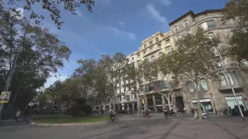 Passeig de gracia of Vin Diesel in Passeig de Gràcia, l'escenari burgès - Sense Ficció