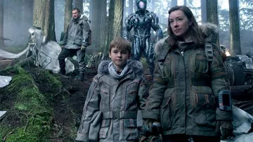 The parka of Maureen Robinson (Molly Parker) in Lost in space S01E02