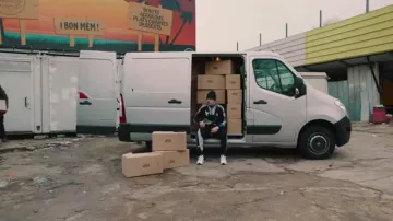 Veste de plk  de Mathieu Pruski polak dans le clip Zkr Ft. PLK - Tu vois comment (Clip Officiel)
