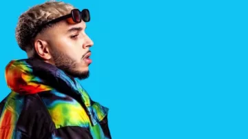 What is this jacket of ICO in ICO - BBJTM (Paroles / Lyrics)