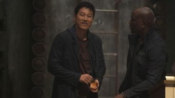 Veste en Cuir noir porté par Han (Sung Kang) comme on le voit dans F9