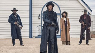 Bowler hat in black worn by Trudy Smith (Regina King) as seen in The Harder They Fall movie