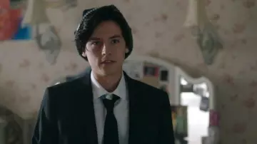 Bonnet Jughead Riverdale porté par Jughead Jones (Cole Sprouse) dans Riverdale (S01E05)