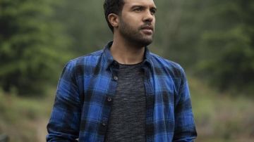 Blue check shirt worn by Mason (O. T. Fagbenle) in Black Widow