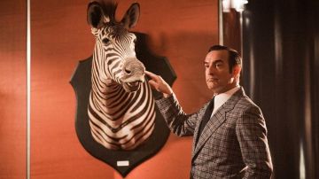 The plaid suit worn by OSS 117 (Jean Dujardin) in the film OSS 117: Red alert in black Africa