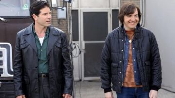 Chaqueta de cuero negro usada por Giovanni « Johnny Boy » Soprano (Jon Bernthal) en la película Los muchos santos de Newark