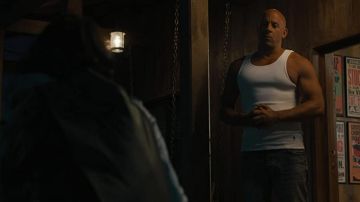 Polo Ralph Lauren Classic Fit Débardeur en blanc porté par Dominic Toretto (Vin Diesel) dans le film F9 Fast and Furious 9