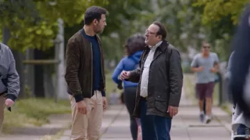 La chaqueta de ante marrón que lleva Jean-Louis Bordier (Laurent Lafitte) en la película L'origine du monde