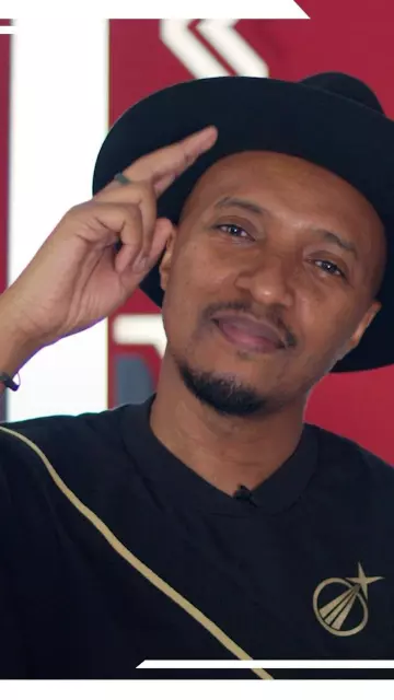 The black hat worn by Soprano on his account Instagram @ sopranopsy4