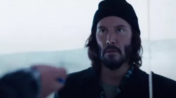 Bonnet noir porté par Neo (Keanu Reeves) dans The Matrix Resurrections film