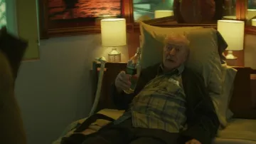 Johnnie Walker Black Label Scotch drunk by Harris Shaw (Michael Caine) as seen in Best Sellers movie