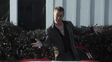 Gucci belt worn by Mickey (Macaulay Culkin) as seen in American Horror Story outfits (Season 10 Episode 5)