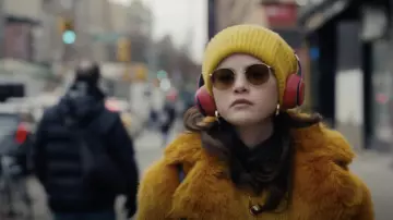 Jennifer Fisher Mini Samira Hoops Earrings worn by Mabel Mora (Selena Gomez) as seen in Only Murders in the Building (S01E01)