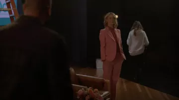 Stella McCartney Carlie cropped tailored trousers in pink worn by Alice Pieszecki (Leisha Hailey) as seen in The L Word: Generation Q wardrobe(S02E03)