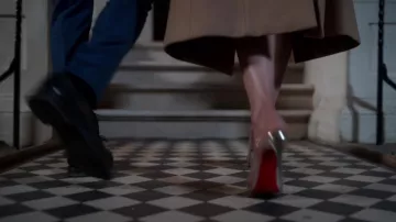Bombas de tacón alto de Christian Louboutin usadas por Rebecca Welton (Hannah Waddingham) como se ve en Ted Lasso Wardrobe (Temporada 2 Episodio 8)