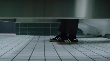 Adidas Samba sneakers in black worn by Keys (Joe Keery) as seen in Free Guy movie