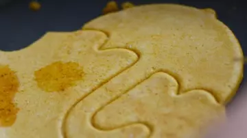 Le jeu du calamar / Biscuit à lécher dans la série Squid Game (Saison 1 Épisode 3)