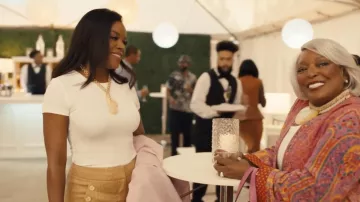 Veronica Beard Eliora Pinstripe wideleg pants in yellow worn by Leah Franklin-Dupont (Nadine Ellis) as seen in Our Kind of People (S01E01)