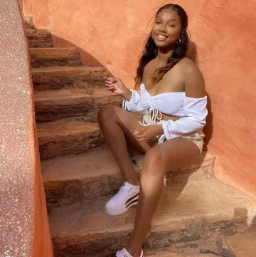 Les baskets Puma portées par Ronisia sur son compte Instagram @ronisia_mds 