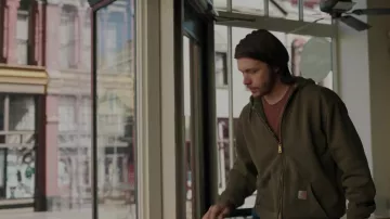 Carhartt hoodie worn by Sean (Nick Robinson) as seen in Maid TV series outfits (S01E09)