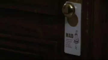 'Maid/Do Not Distub' door sign used by Dr. Peter Venkman (Bill Murray) as seen in Ghostbusters