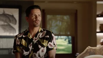 Paradise Found Calla Lily Hawaii Shirt Black worn by Thomas Magnum (Jay Hernandez) as seen in Magnum P.I. TV series outfits (Season 4 Episode 1)