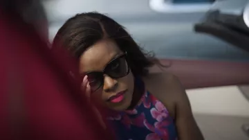 Fendi Découpe Papillon Lunettes de soleil portées par Leah Franklin-Dupont (Nadine Ellis) comme on le voit dans Notre Genre de Personnes séries TV (Saison 1 Épisode 3)
