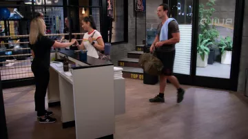 New Balance Black Sneakers worn by Chelsea (Emily Osment) as seen in Pretty Smart TV series wardrobe (Season 1 Episode 3)