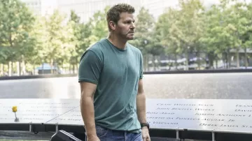 Green T-Shirt worn by Jason Hayes (David Boreanaz) as seen in SEAL Team TV series (S05E03)