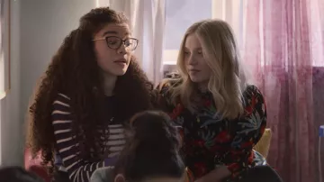 Rag & Bone Marissa Contrast Stripe Sweater worn by Mary-Anne Spier (Malia Baker) as seen in The Baby-Sitters Club TV series wardrobe (Season 2 Episode 4)