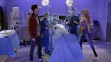 Veja sneakers worn by Drew Dunbar (Thomas Middleditch) as seen in B Positive Tv series (Season 2 Episode 1)