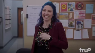 Anonyme Confetti Shirt worn by Courtney (Whitney Cummings) as seen in Tacoma FD TV series outfits (S03E05)