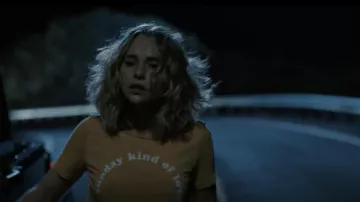 Billabong Sunday Love Womens Tee worn by Allison (Madison Iseman) as seen in I Know What You Did Last Summer TV series wardrobe (S01E02)