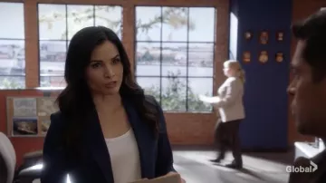 Brunello Cucinelli Stretch-soie satin débardeur porté par Jessica Knight (Katrina Law) comme on le voit dans NCIS (S19E05)